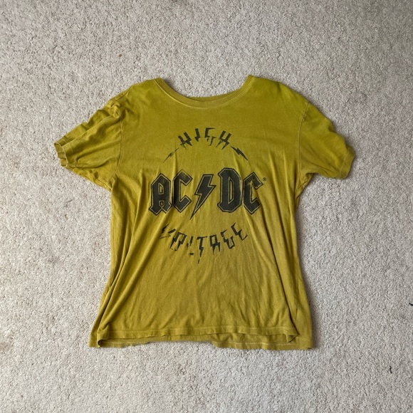 SOLD! AC/DC band t-shirt! - Picture 4 of 5